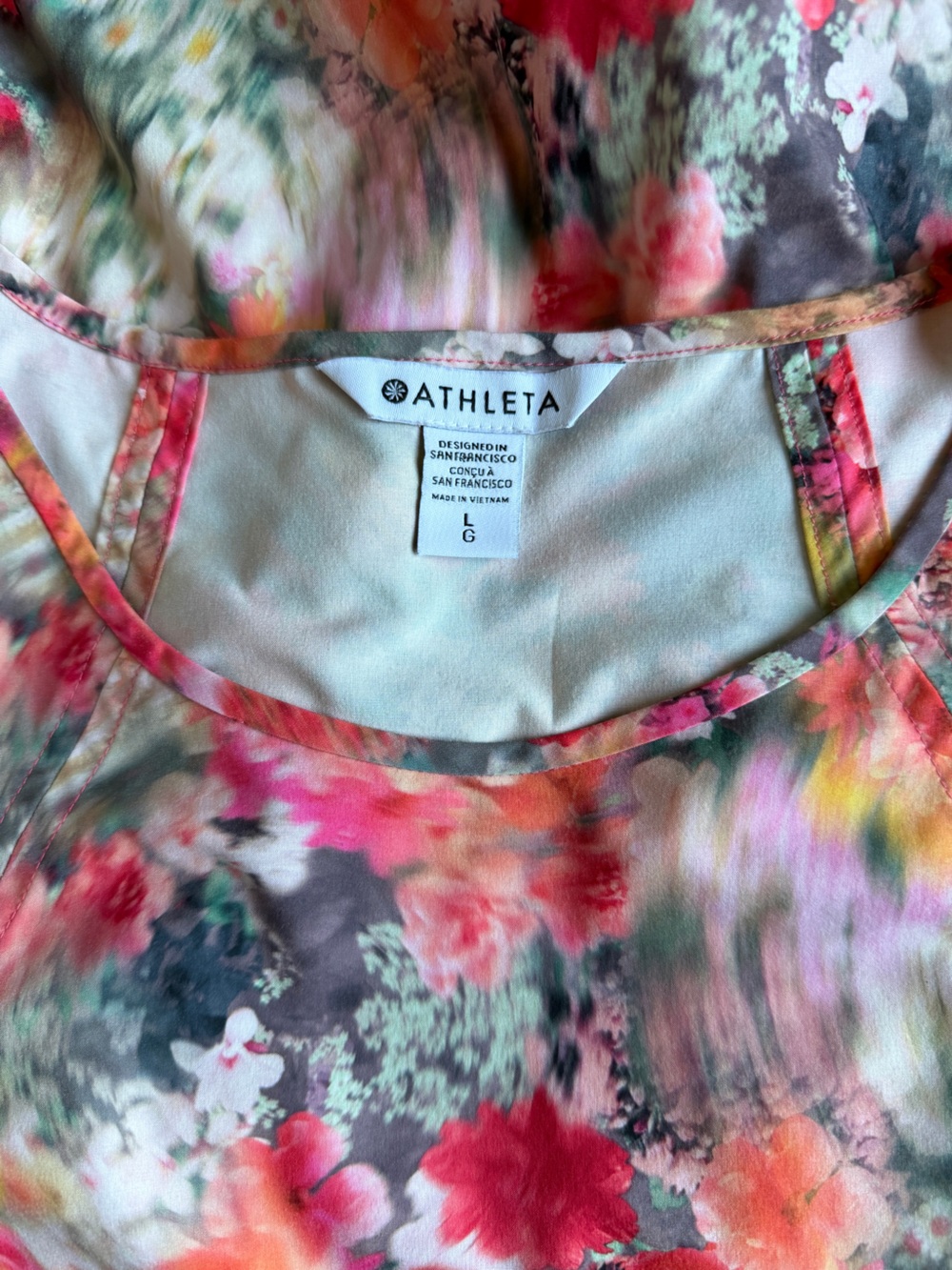 Athleta Women’s Refined Zephyr Bloom Tank Top Pullover Size Large - Picture 10 of 10
